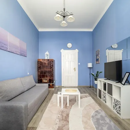 Golbarg Synagoge In Heart Of Apartment *